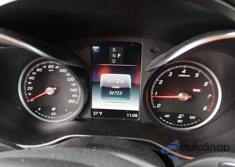 2017 Mercedes-Benz Glc 300 4Matic z USA, uszkodzony, nr VIN WDC0G4KB6HF235104